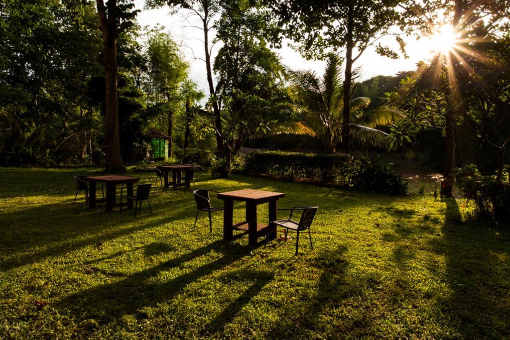 Riverhouse Resort Mae Sariang Zewnętrze zdjęcie